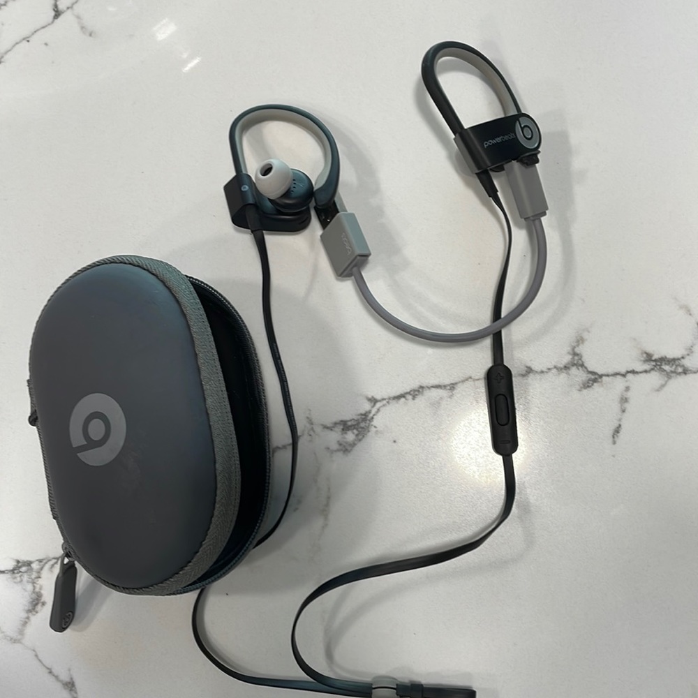 Beats Powerbeats